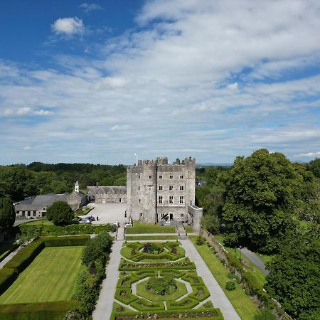 Отель Kilkea Castle Экстерьер фото
