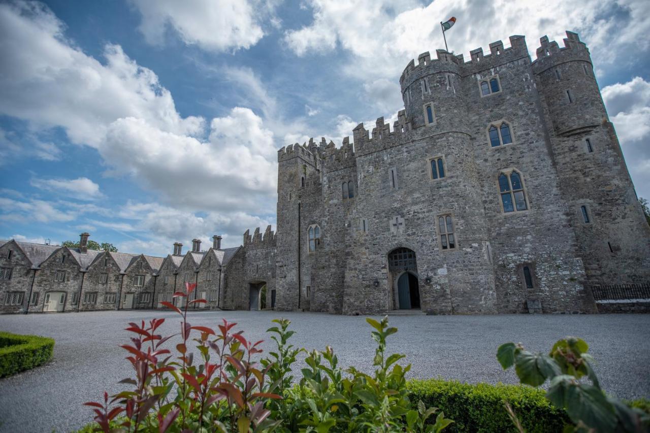 Отель Kilkea Castle Экстерьер фото