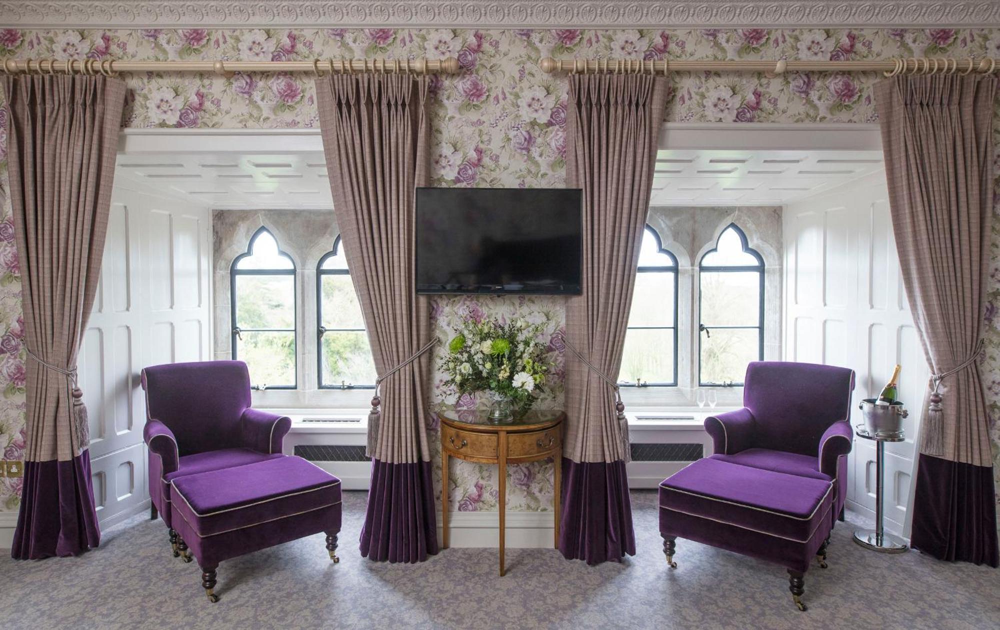 Отель Kilkea Castle Экстерьер фото