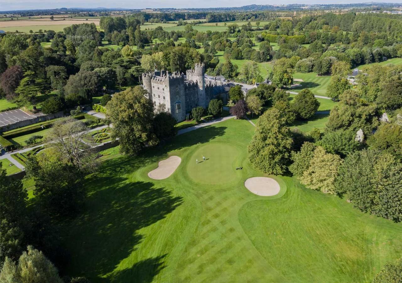 Отель Kilkea Castle Экстерьер фото