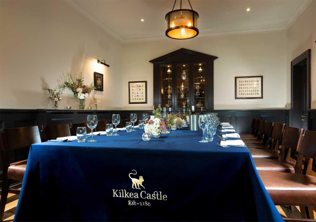 Отель Kilkea Castle Экстерьер фото
